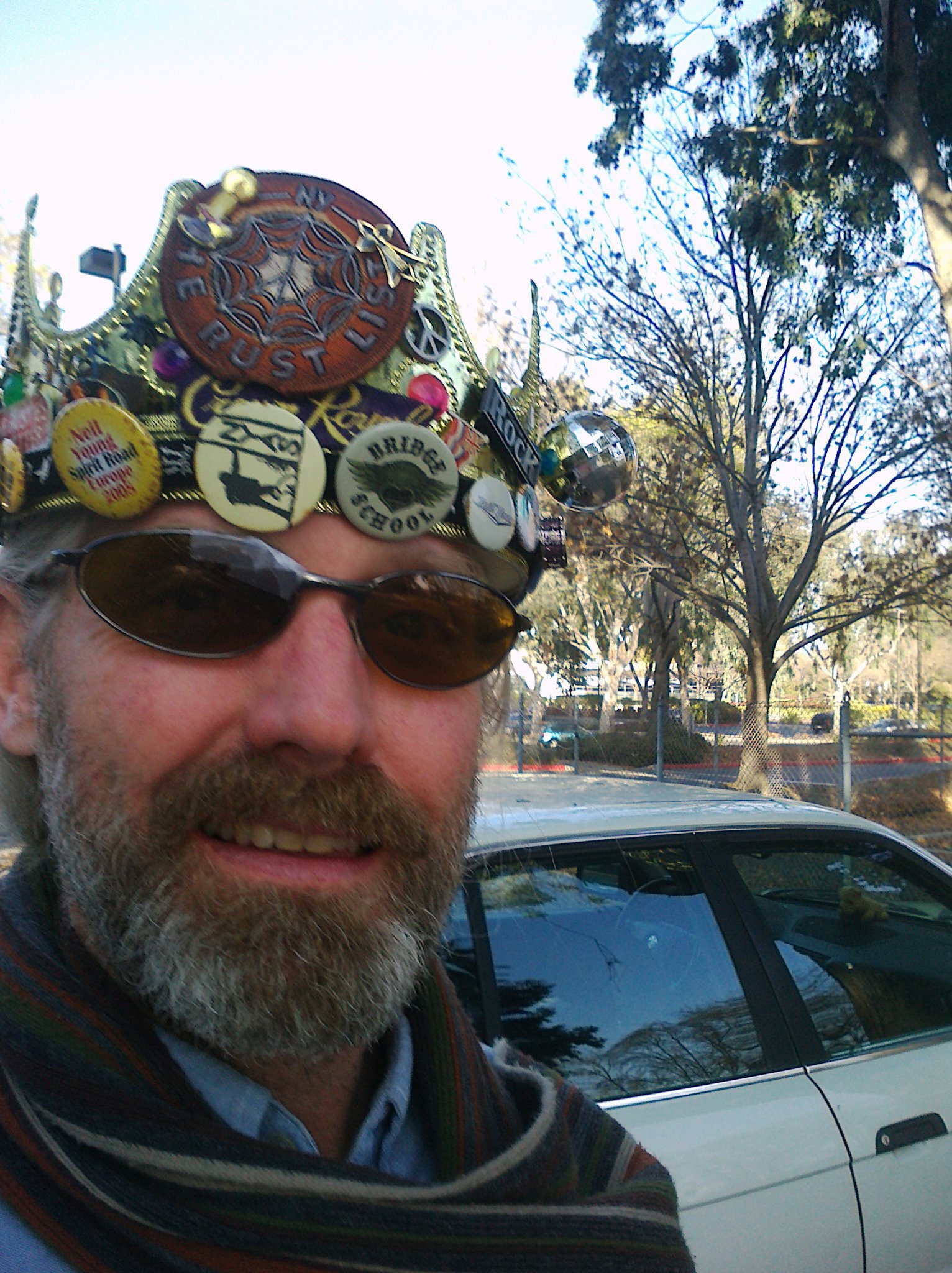 Photo of Bill Shaw wearing the ROTM crown