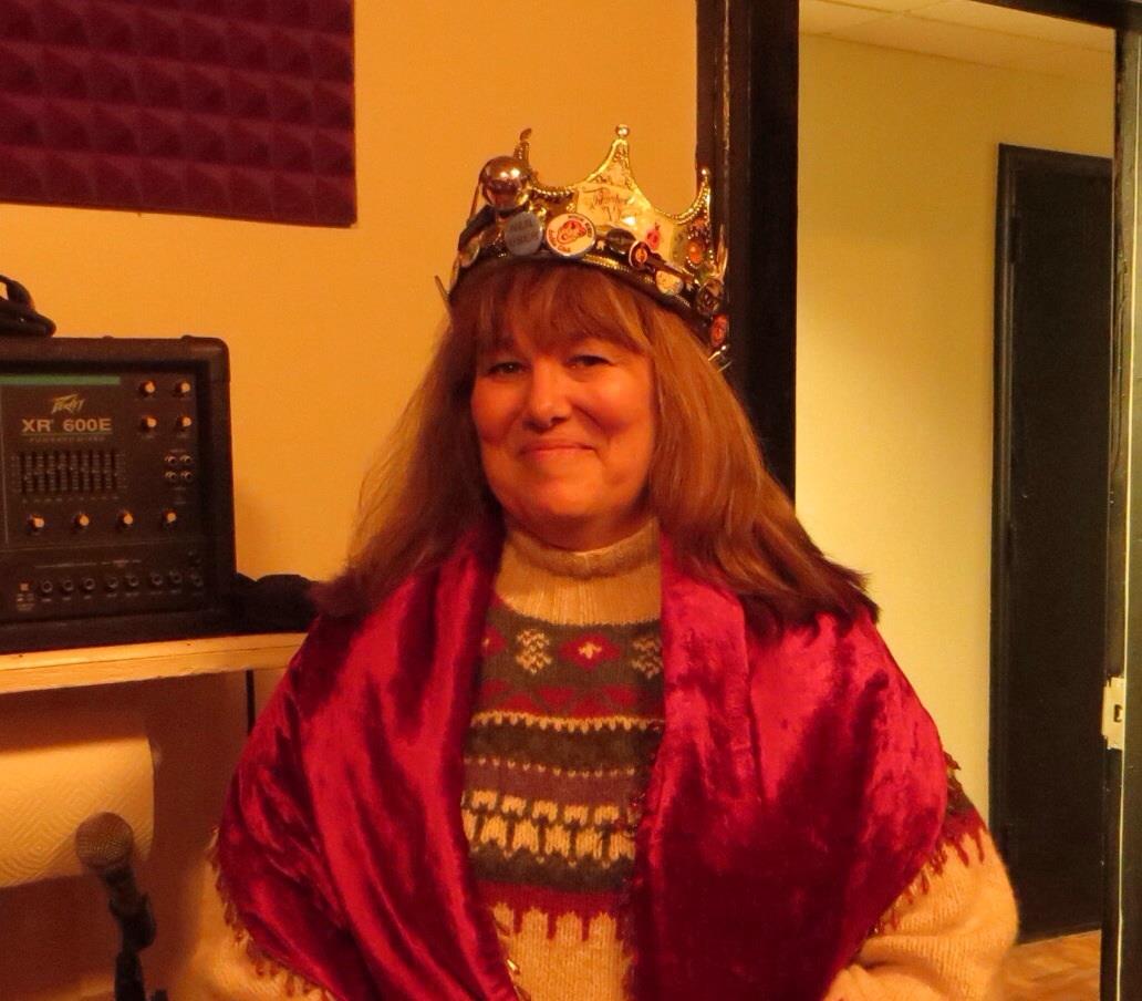 Photo of Debbie Brewer wearing the ROTM crown