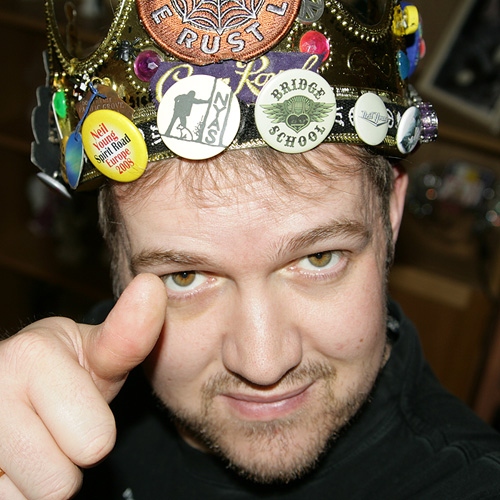 Photo of Fredrik wearing the ROTM crown