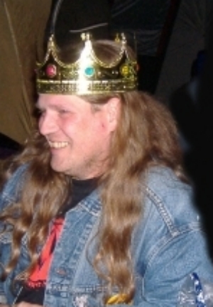 Photo of Johnny wearing the ROTM crown