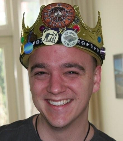 Photo of Roel wearing the ROTM crown